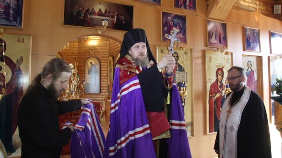 Православные Воркуты отметили Пасху с новым епископом